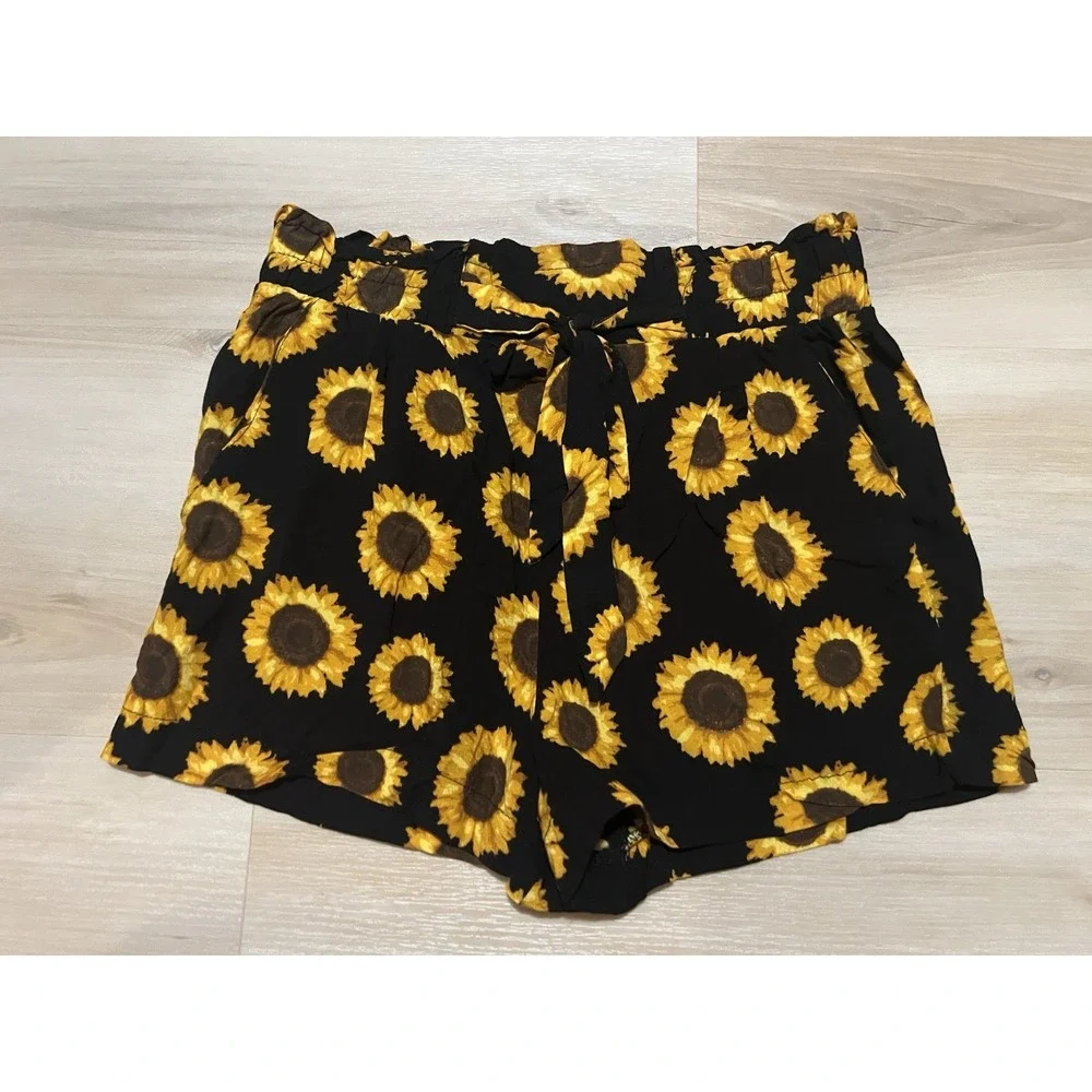 Rue 21 Shorts Floral‎ Print Women's Size Small Sunflower Black Drawstring